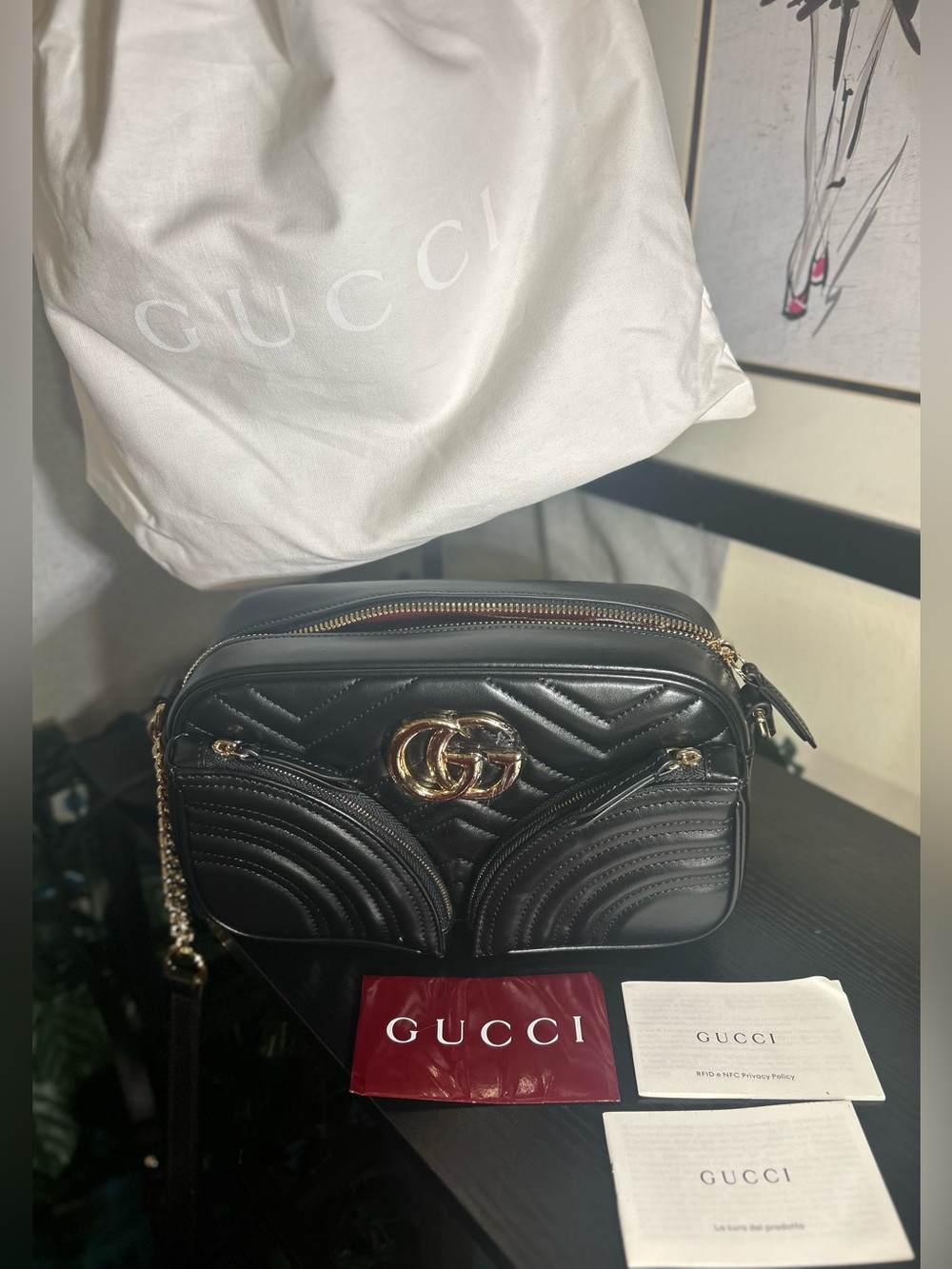 Sale- Gucci Black r Leather GG Marmont Authentic Shoulder Bag 2 front pockets